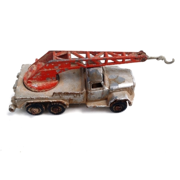 LESNEY Mini Crane Truck Magirus Deutz Metal Die Cast Matchbox Toy #30 Silver - Picture 3 of 7